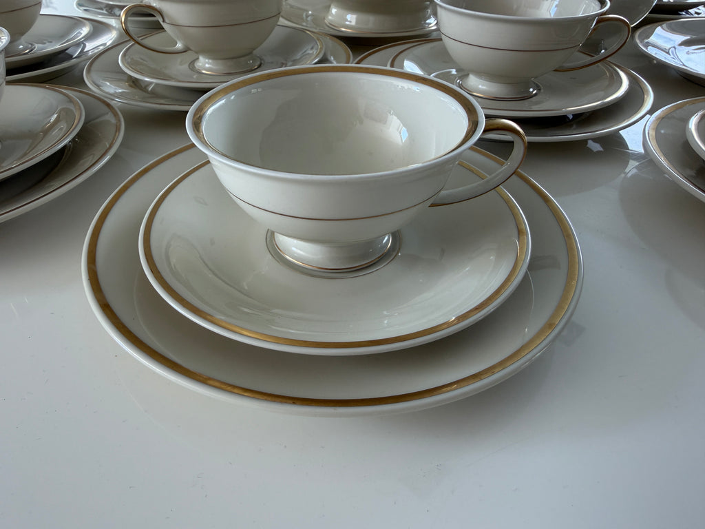 Tazza e piattino Rosenthal Winifred in porcellana avorio con bordo oro