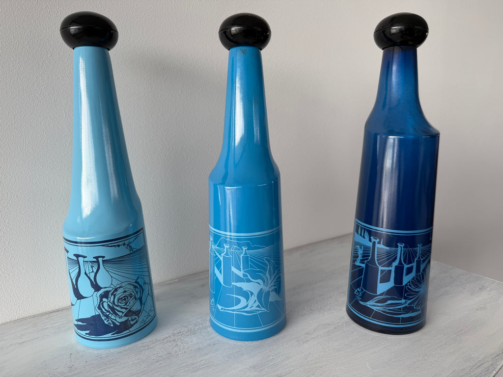 Set di tre bottiglie Salvador Dalí per Rosso Antico anni ’70 numerate 1, 2 e 3