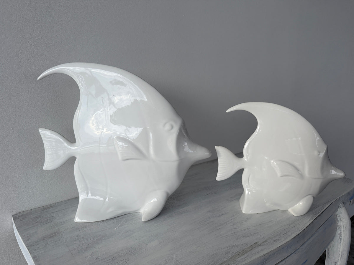 Coppia di Pesci Decorativi in Ceramica Bianca