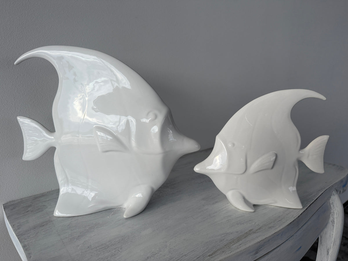 Coppia di Pesci Decorativi in Ceramica Bianca