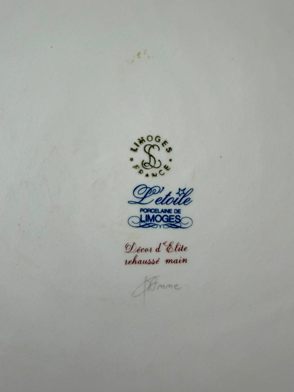 Piatto Decorativo Vintage L’Étoile 30,5 cm – Porcellana di Limoges Rifinita a Mano